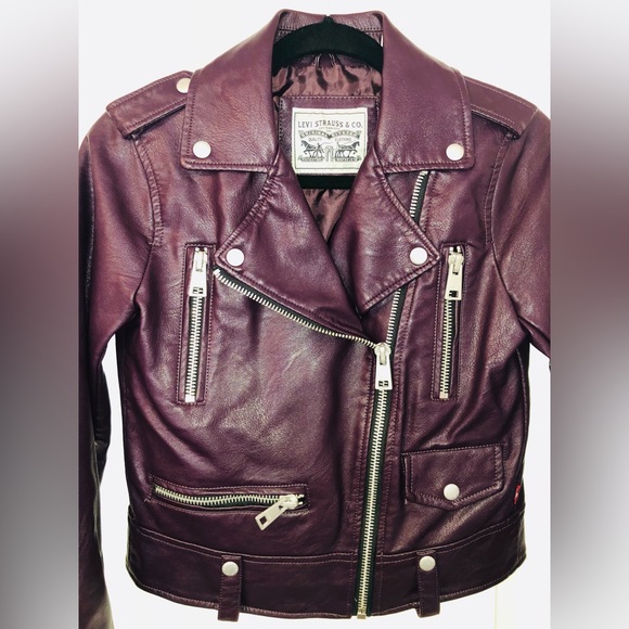 Levi’s vegan leather jacket (XS) - Picture 3 of 10